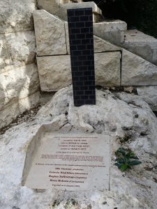 אנדרטה לזכר גיבורות מחתרת יהודית